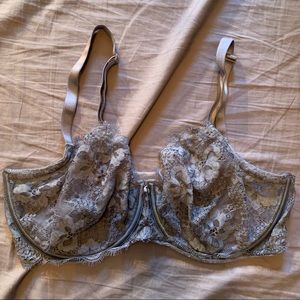 Victoria’s Secret lace full coverage bra